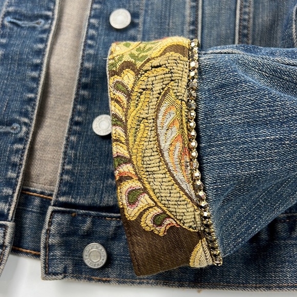 Too-She-She Upcycled Gorgeous Tapestry  Gap Denim Jean Jacket - Picture 8 of 10